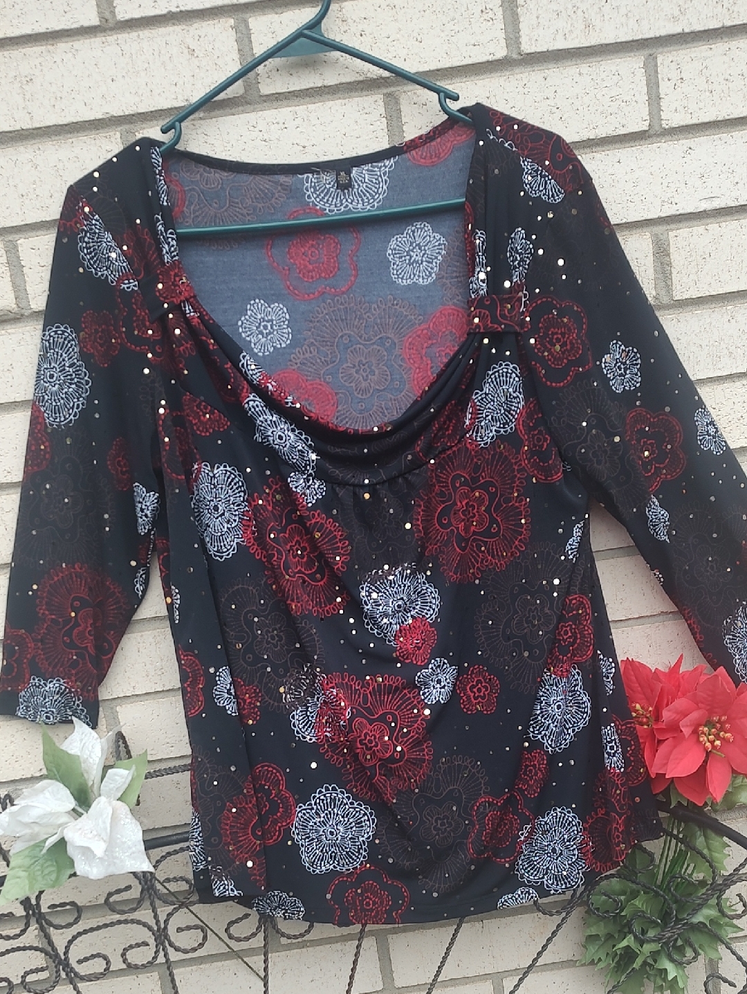 Black,Red,White Top